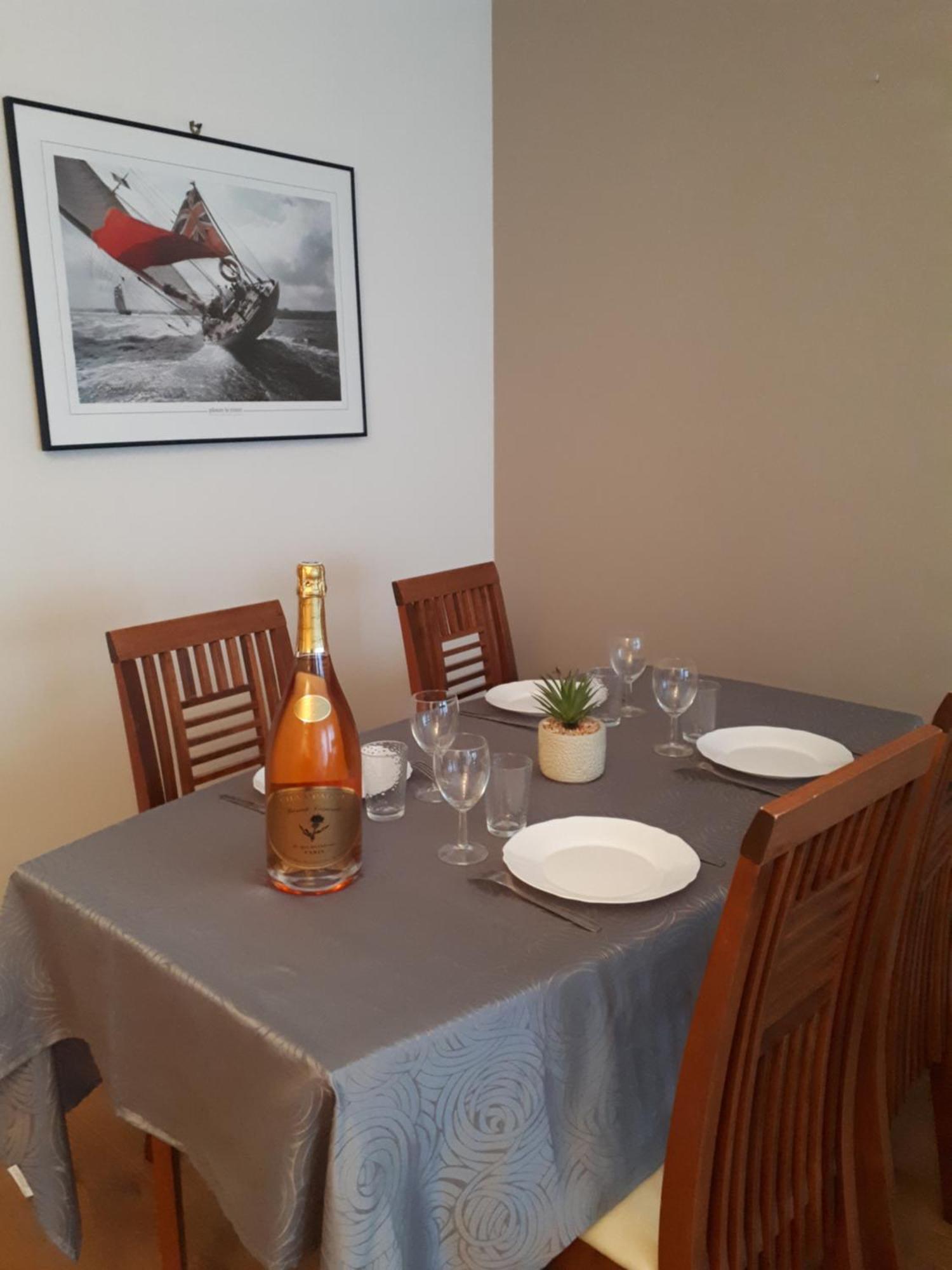 Appartement 3 Chambres 5 Couchages Versailles Bagian luar foto